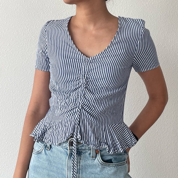 H&M striped top with ruching detail size 4 - Picture 1 of 4